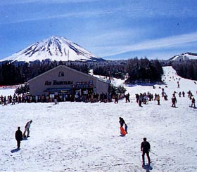 ふじてんじんスノーリゾート（富士天神山スキー場）