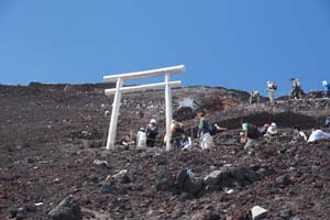 迎久須志神社（むかえくすしじんじゃ）　富士山九合目