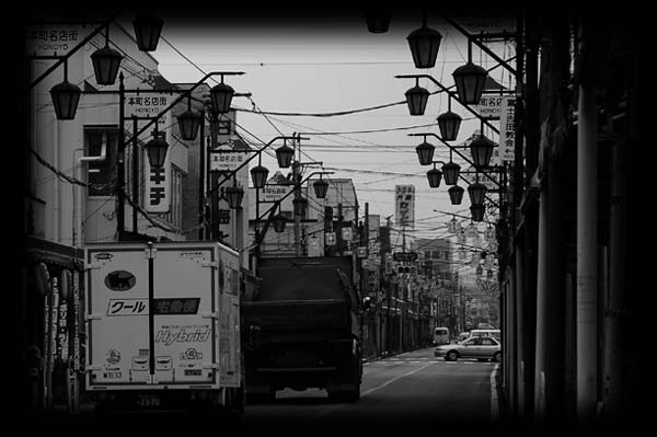 富士吉田市本町通り