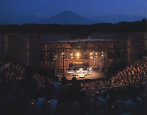 河口湖ステラシアター