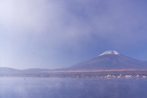 山中湖長池から富士山を