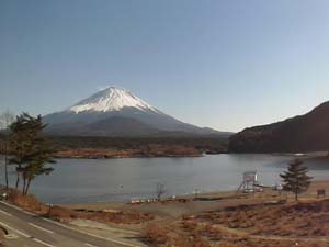 精進湖子抱き富士ライブカメラ