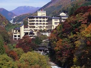 山県館