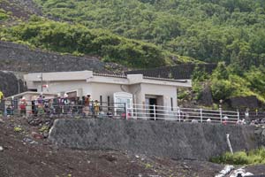 六合目　富士山安全指導センター