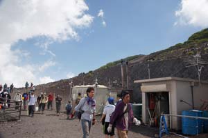 六合目　富士山安全指導センター